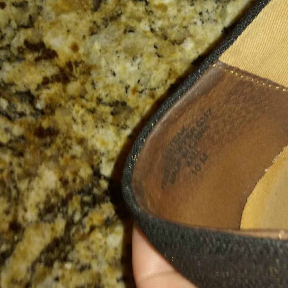 Ladies Easy Spirit Slip Ons - Picture 6 of 8